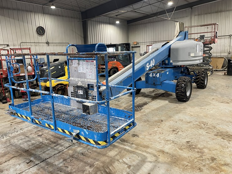 2014-genie-s40-image-1