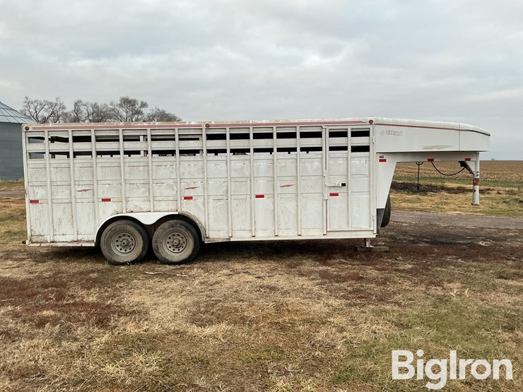 1999-titan-20-image-4