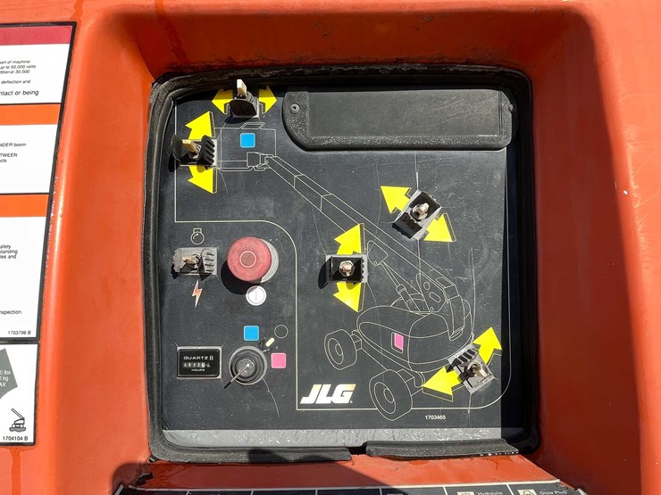 2002-jlg-600s-image-18