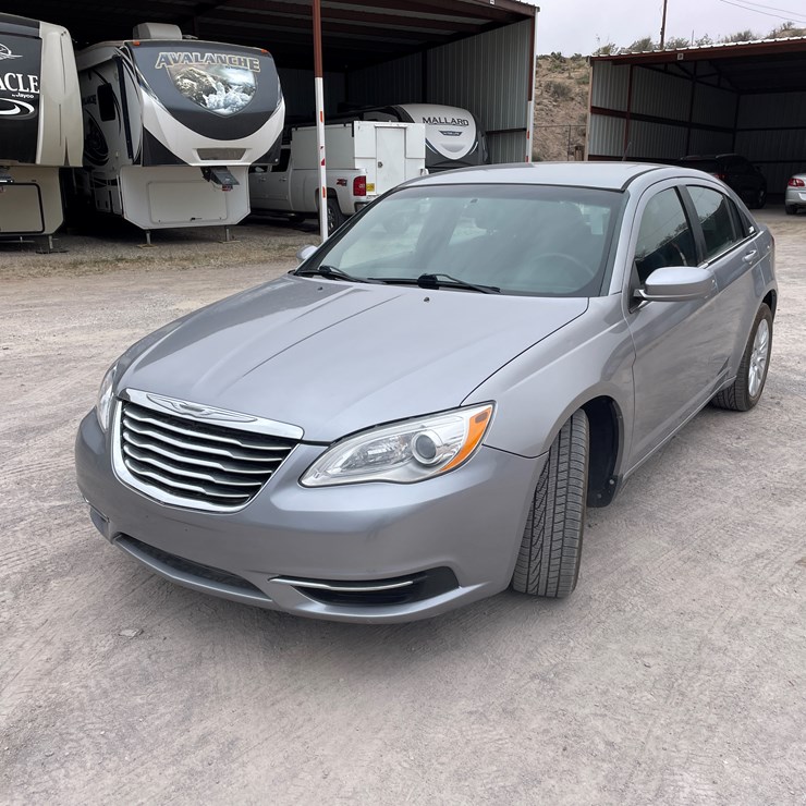 #111 • 2013 Chrysler 200 (NM Title)