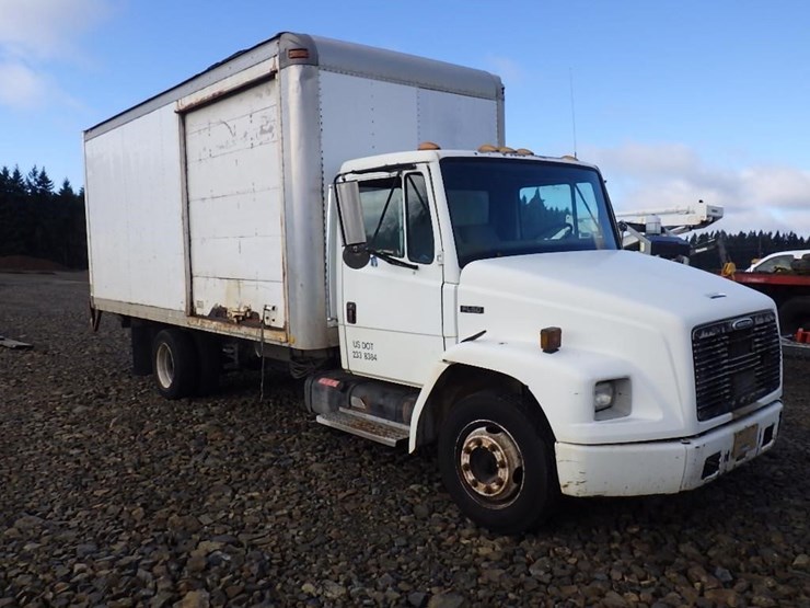2000-freightliner-fl50-image-2