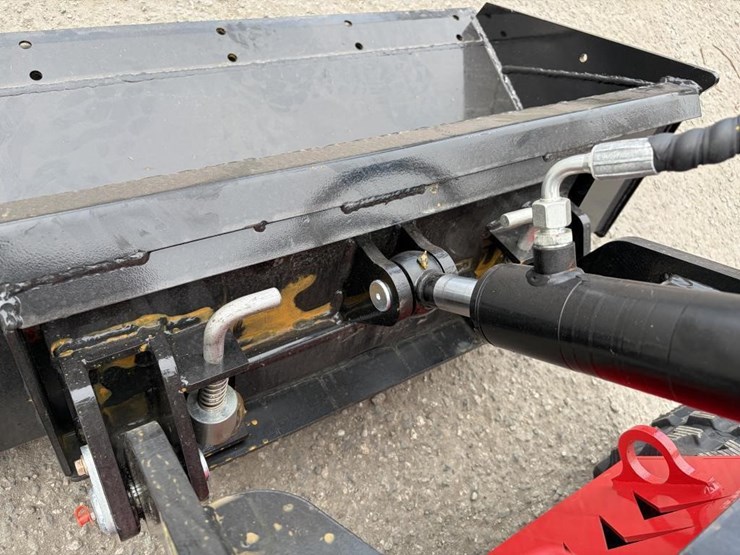 2025-sdlool-sl360t-skid-steertrack-loader-image-6