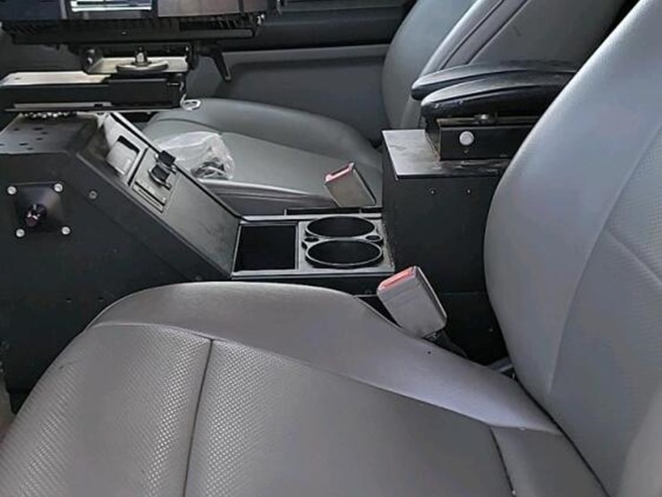 2018-ford-f550-image-27