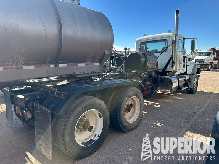 (x)-2015-mack-gu713-t/a-kill-truck,-vin-1m2ax09y2...-image-4