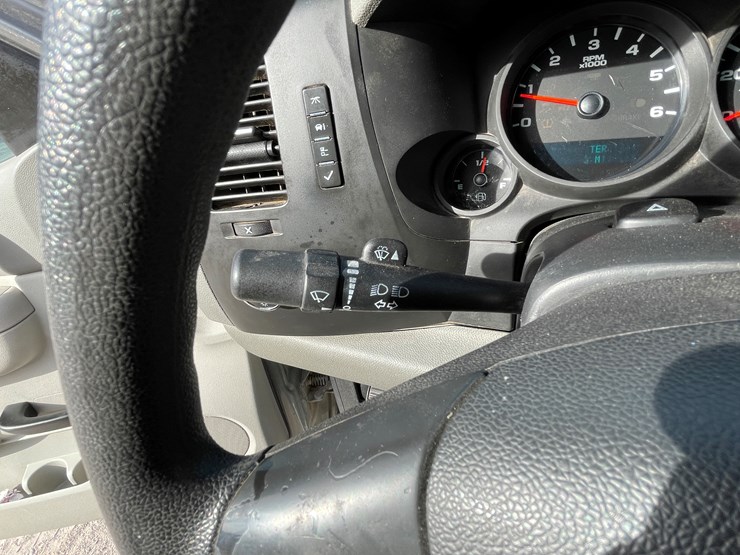 #104-•-2012-chevy-silverado-(salvaged-nm-title)-image-89