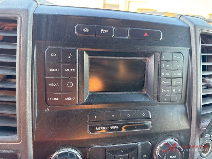 2017-ford-f350-xl-image-32