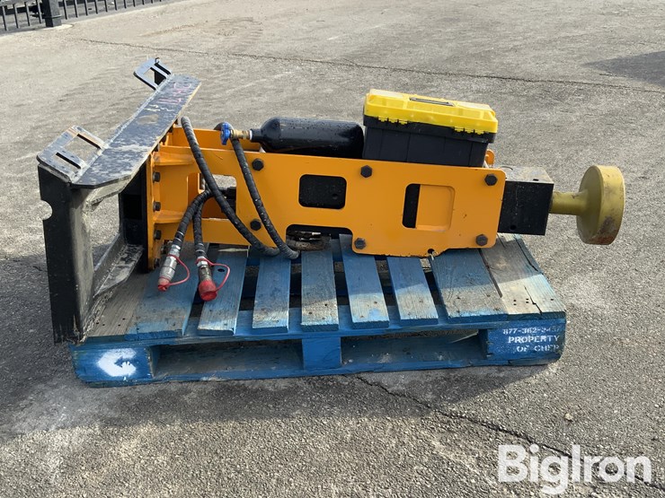 2025-giyi-d680-skid-steer-pile-hammer-(driver)-image-4