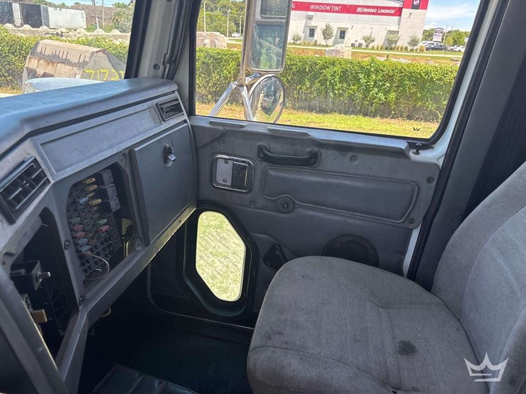 2007-western-star-4900-image-12