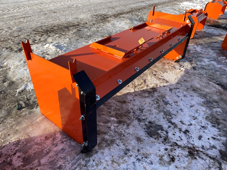 #18016-•-unused-snow-pusher-with-steel-blade-(princeton,-mn)-image-1