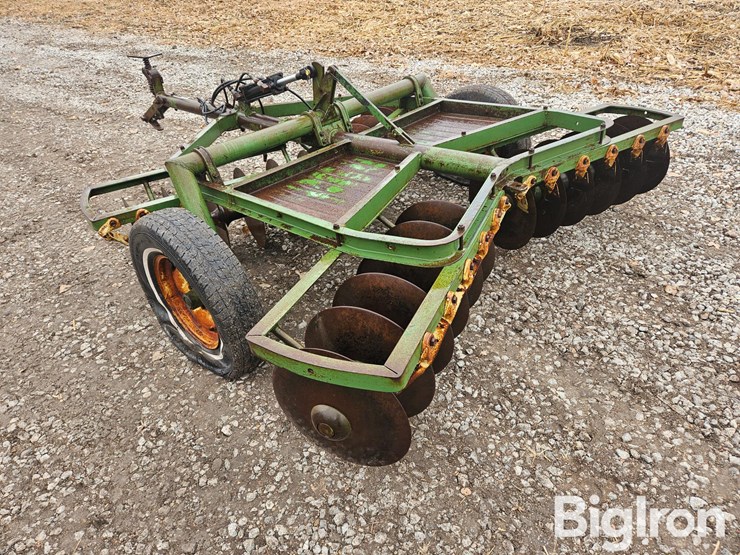 john-deere-8-image-7