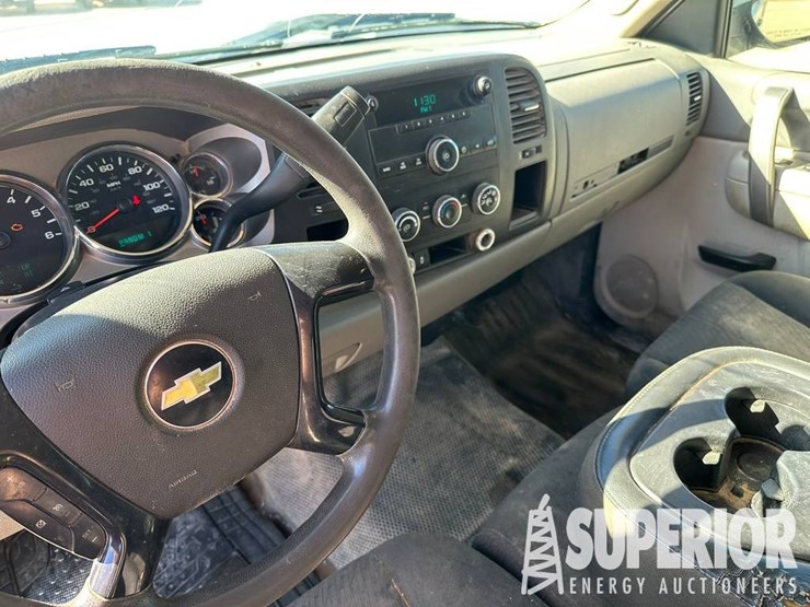 2012-chevrolet-2500-image-3