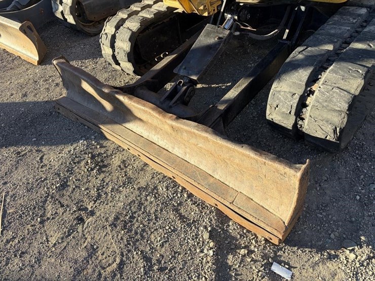 2017-caterpillar-305.5e2-cr-image-13