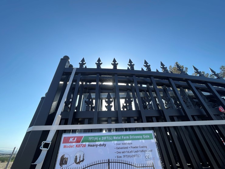 #3810-•-deer-motif-style-driveway-gates-image-3