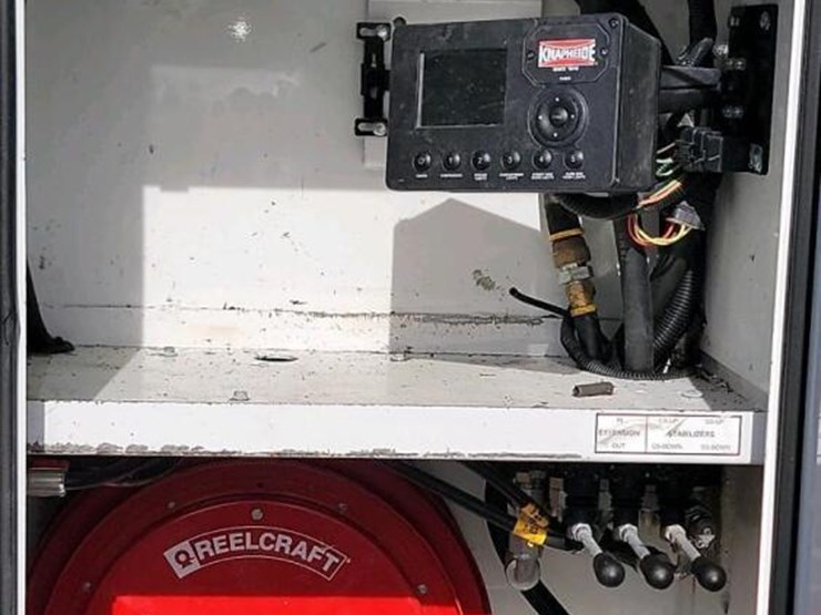 2017-ford-f550-image-9