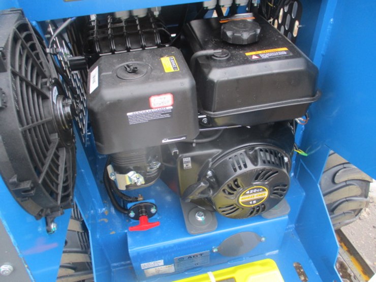 #6651-•-agt-mx-mrw14-wheeled-skidsteer-agt-mx-mrw14-wheeled-skid-steer-rato-15hp,8.6kw,-gasoline-engine-with-epa-,bkt-image-4