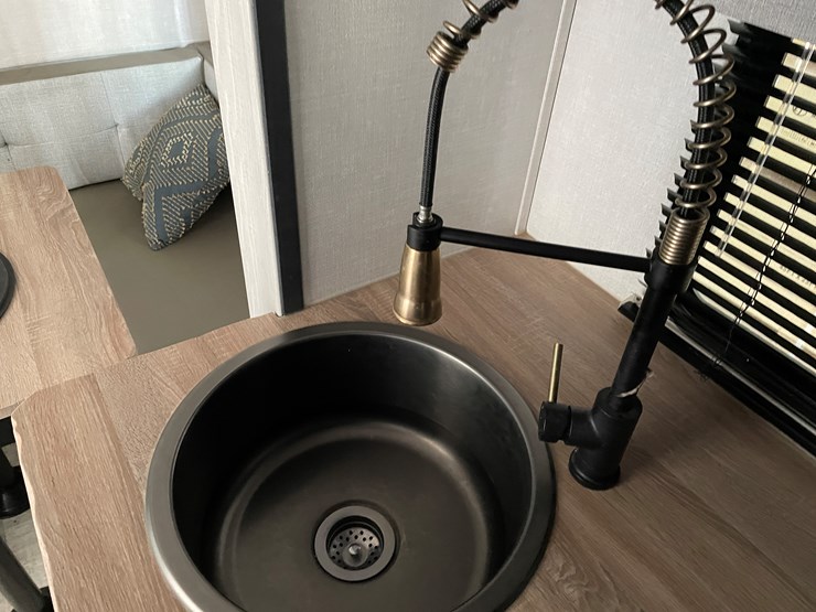 #149-•-2024-r-pod-trailer-(nm-title)-image-69