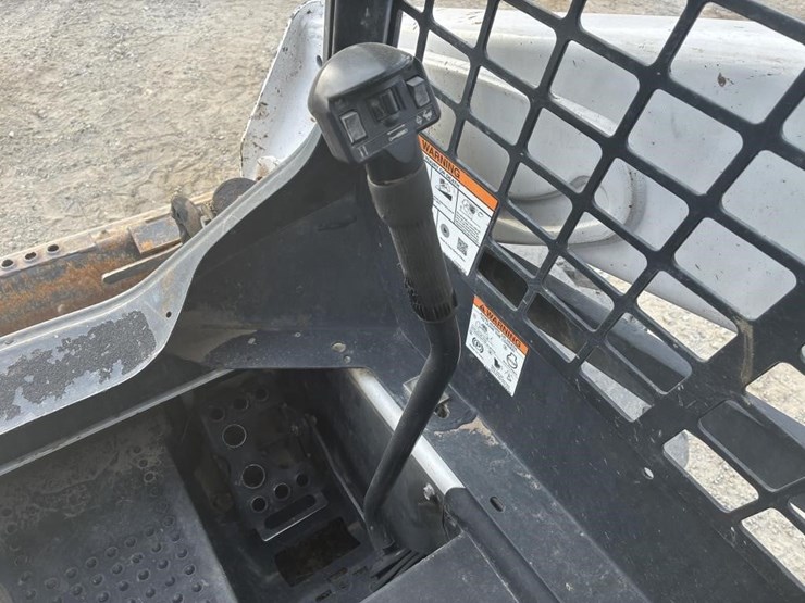 2018-bobcat-s570-image-15