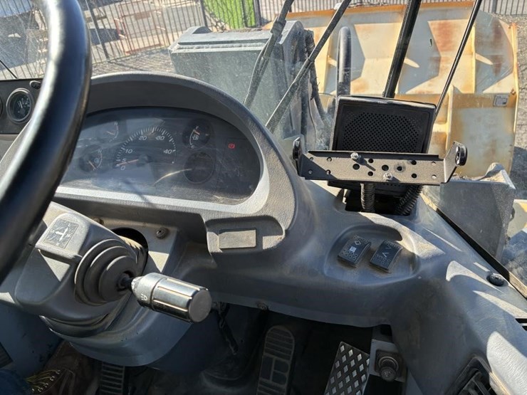 2008-komatsu-wheel-loader-image-26