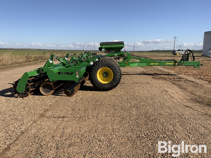 2021-john-deere-2680h-image-4