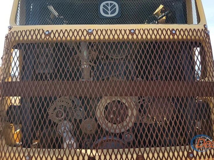 new-holland-w130-image-16