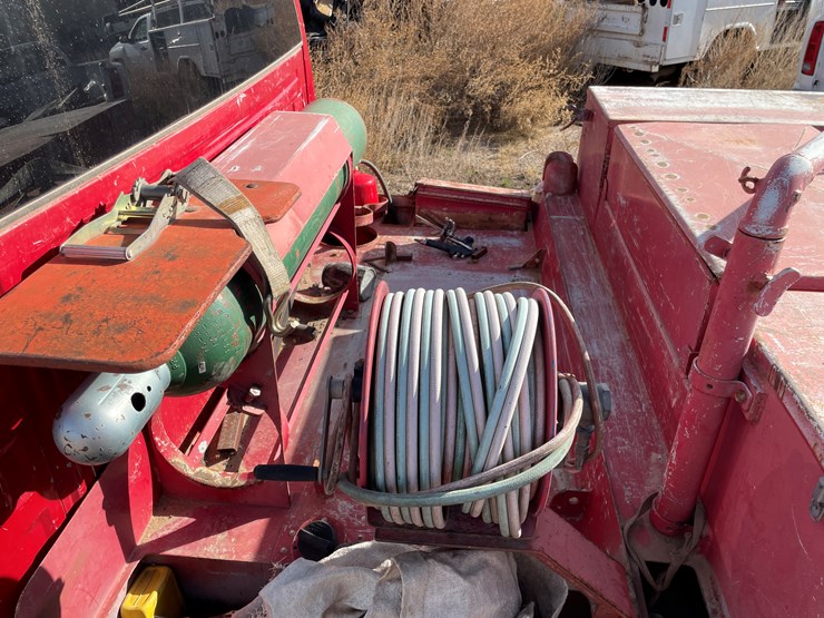 2004-dodge-3500-image-6