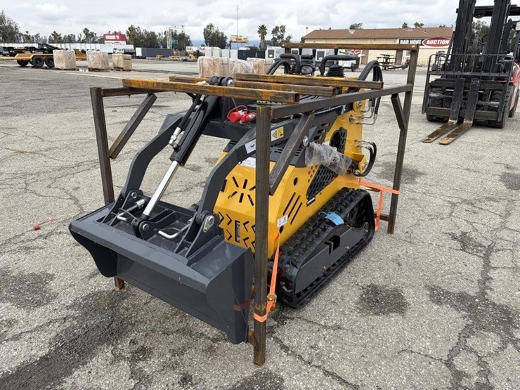 2025-sdlanch-sdll60-skid-steertrack-loader-image-1