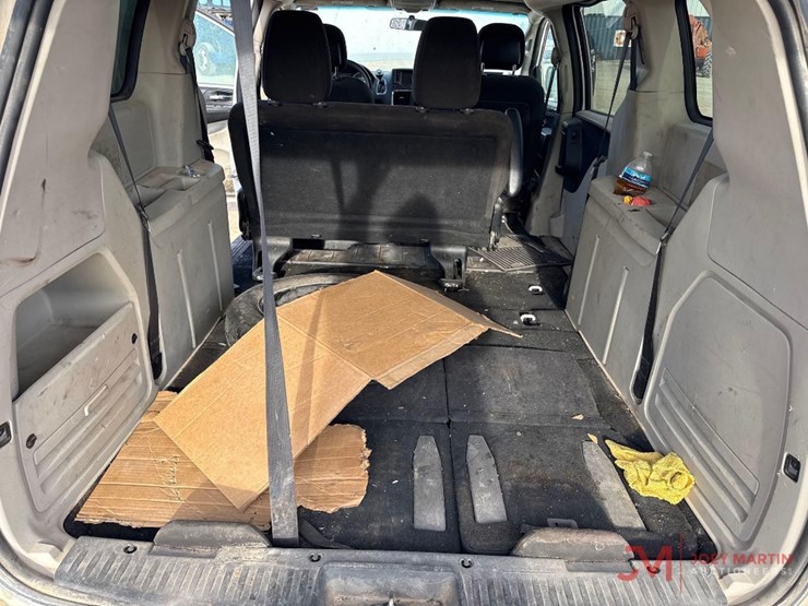 2017-dodge-grand-caravan-image-10