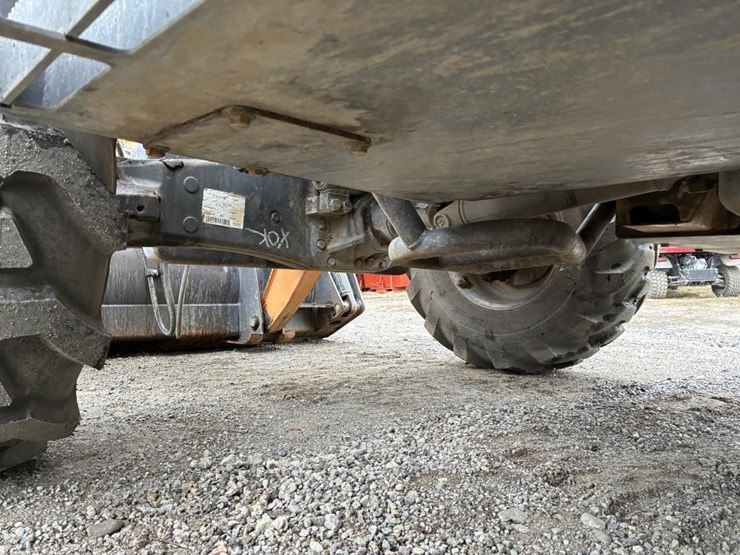 2018-case-580sn-image-19