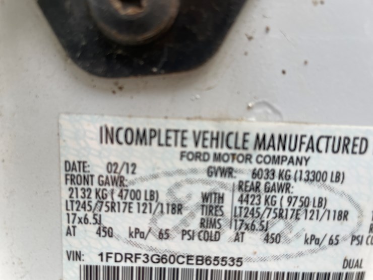 #330-•-2012-f350-super-duty-cab-and-chassis-pickup-(has-wi-title)(custer,-wi)-image-73