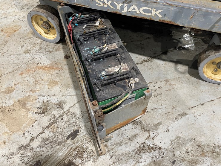 2014-skyjack-sjiii3219-image-33