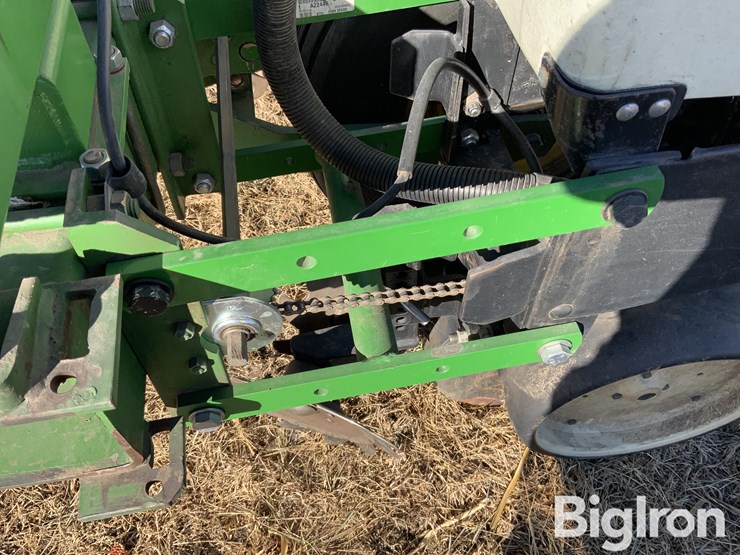 john-deere-7100-image-11