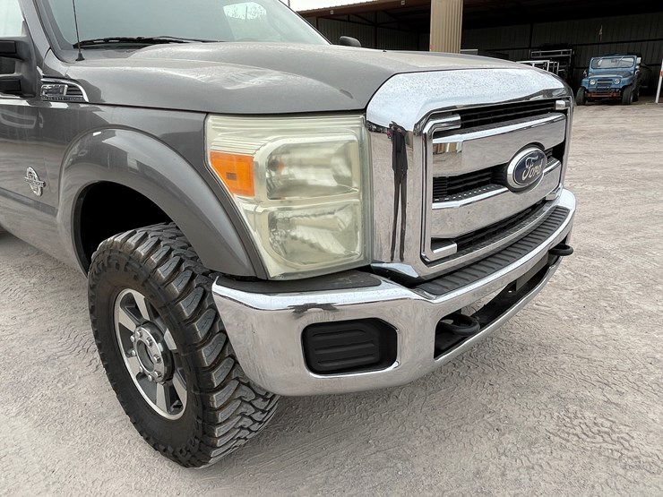 2011-ford-f250-lariat-image-23