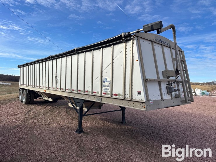 2019-merritt-grain-trailer-image-3
