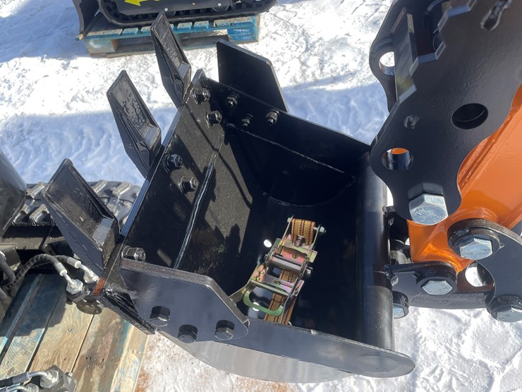 #134-•-miva-va13-mini-excavator-(mosinee,-wi)-image-15