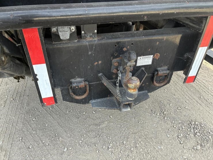 2017-ford-f550-xlt-image-6