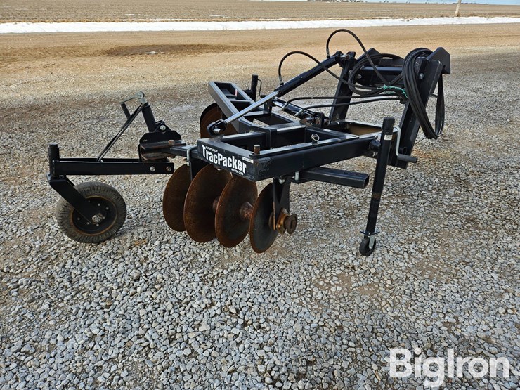 2014-trac-packer-front-mount-pivot-track-closer-image-5