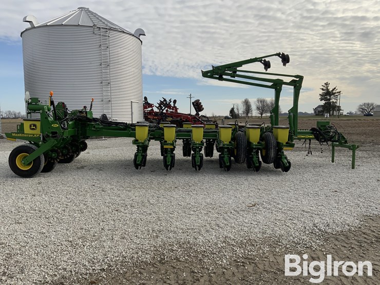 2013-john-deere-1770nt-image-4