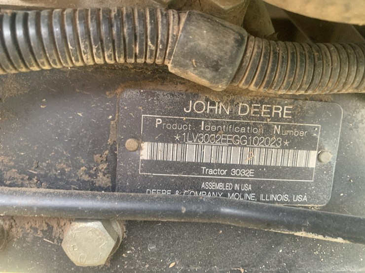 john-deere-3032e-image-19