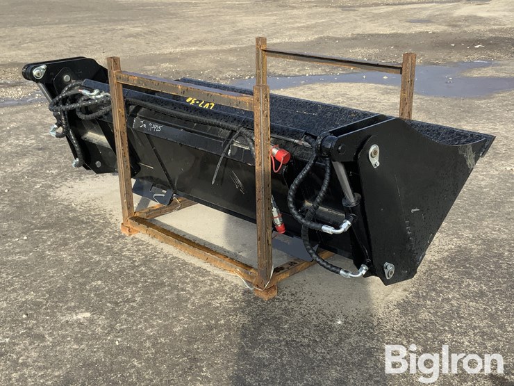 2025-giyi-kh72-4-in-1-skid-steer-bucket-image-5