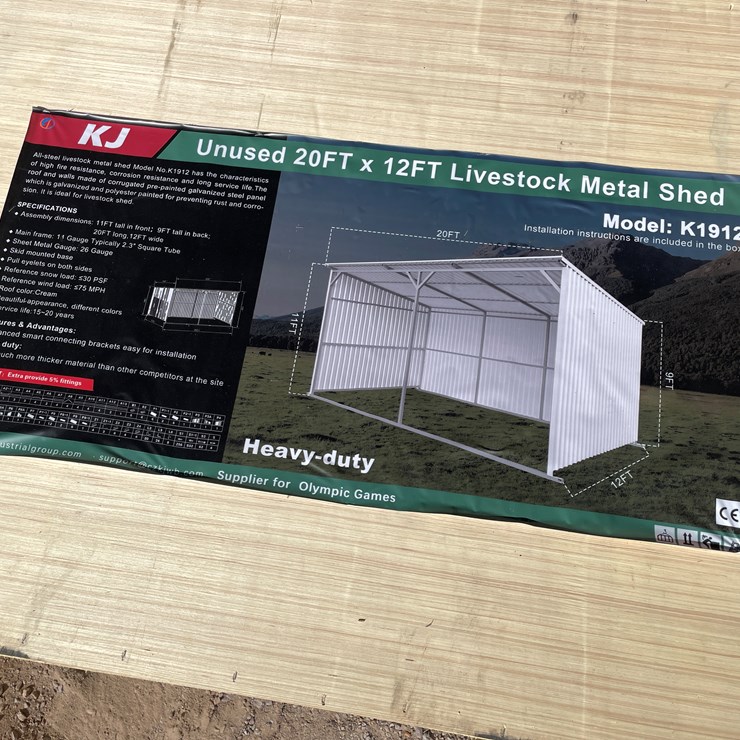 #3822 • Livestock Metal Shed