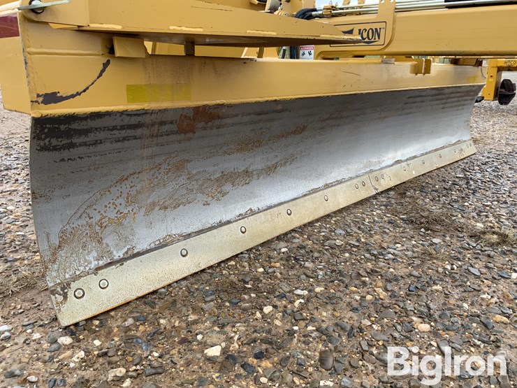 2023-landoll-icon-1230rs-pull-type-blade-image-14