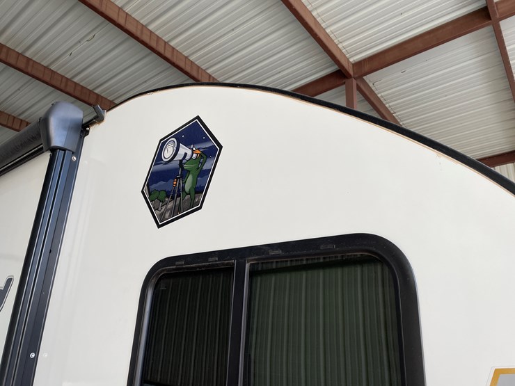 #149-•-2024-r-pod-trailer-(nm-title)-image-18