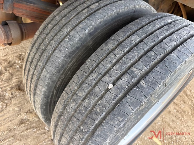 2016-ford-f550-xl-image-15