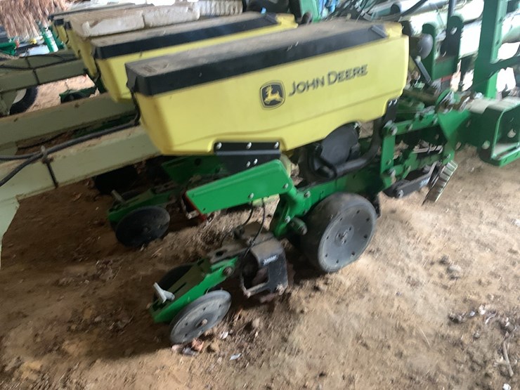 john-deere-1725-image-20
