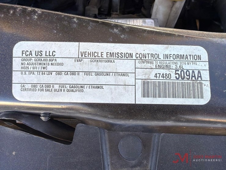 2016-dodge-grand-caravan-image-24