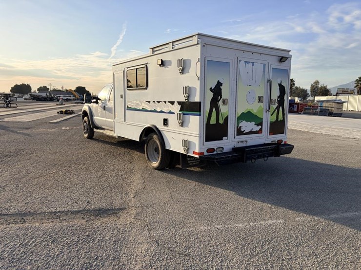 2012-ford-f550-image-4