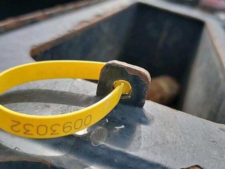 2015-globe-lowboy-image-23