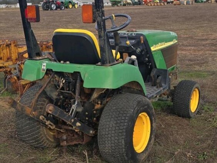 john-deere-2210-image-7