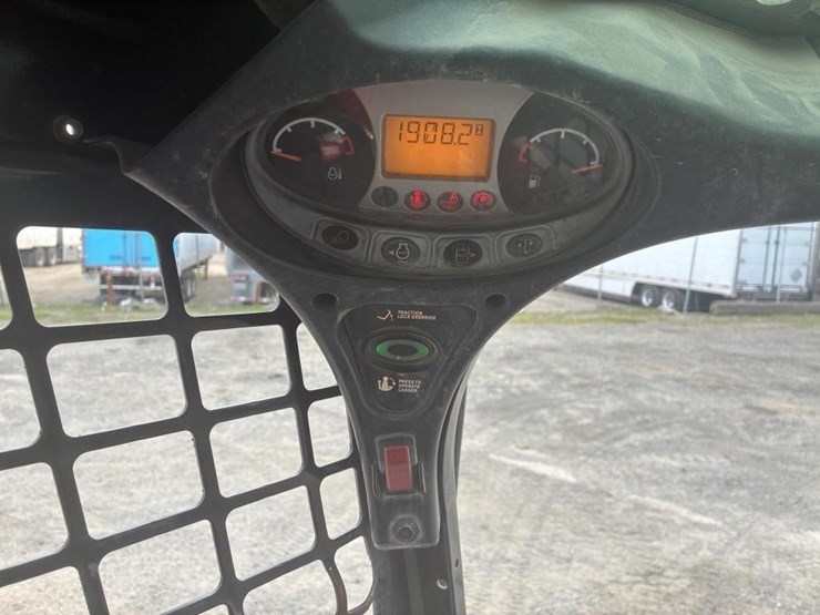 2018-bobcat-s570-image-18