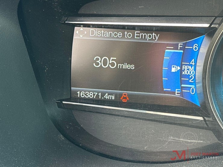 2017-ford-explorer-xlt-image-33